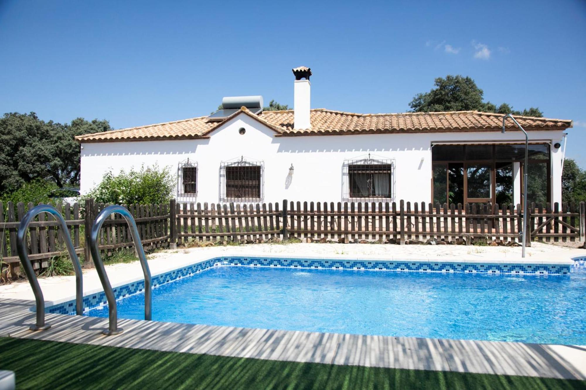 La Sierrezuela Country house *
